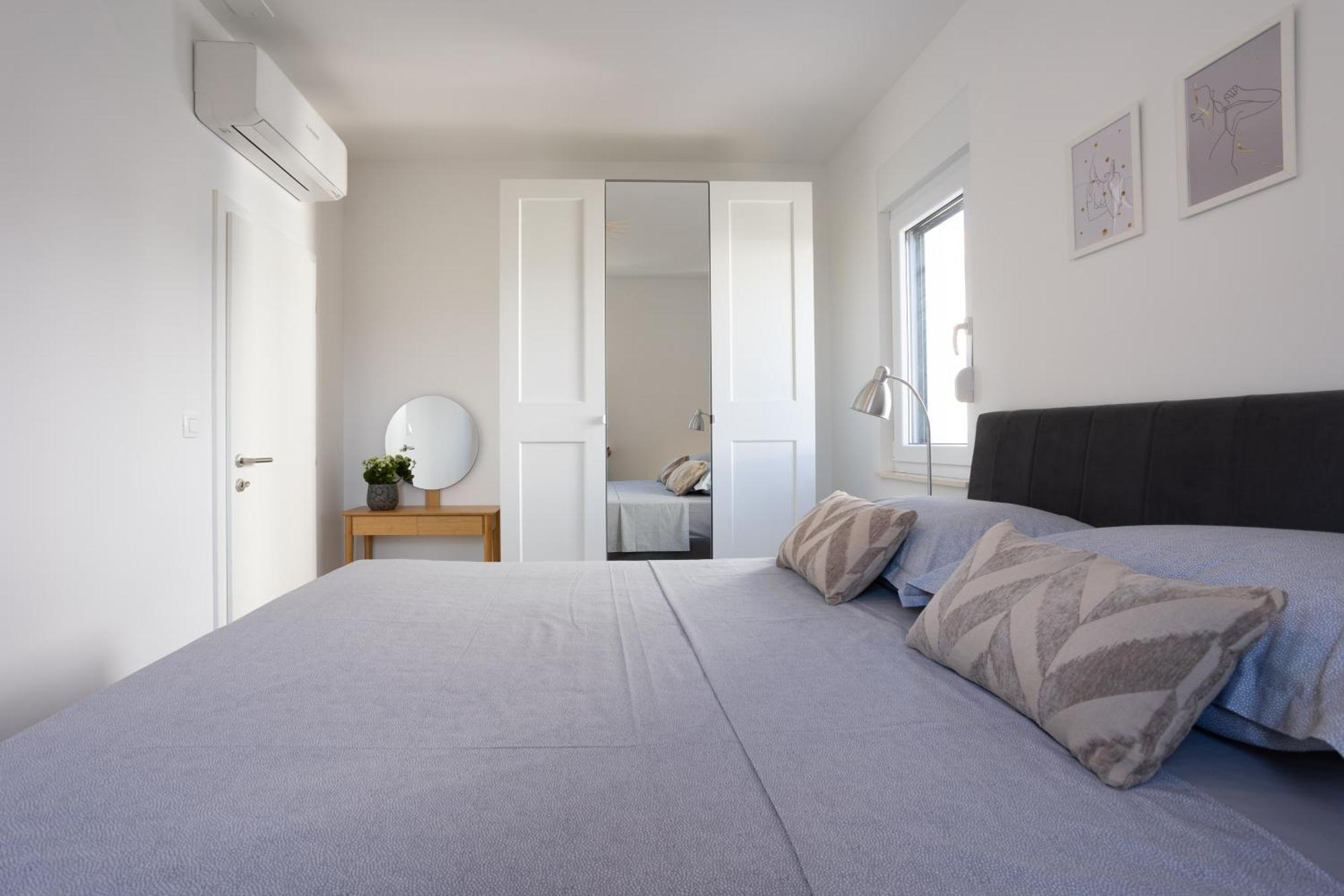 La Petit Apartment Trogir Exterior photo