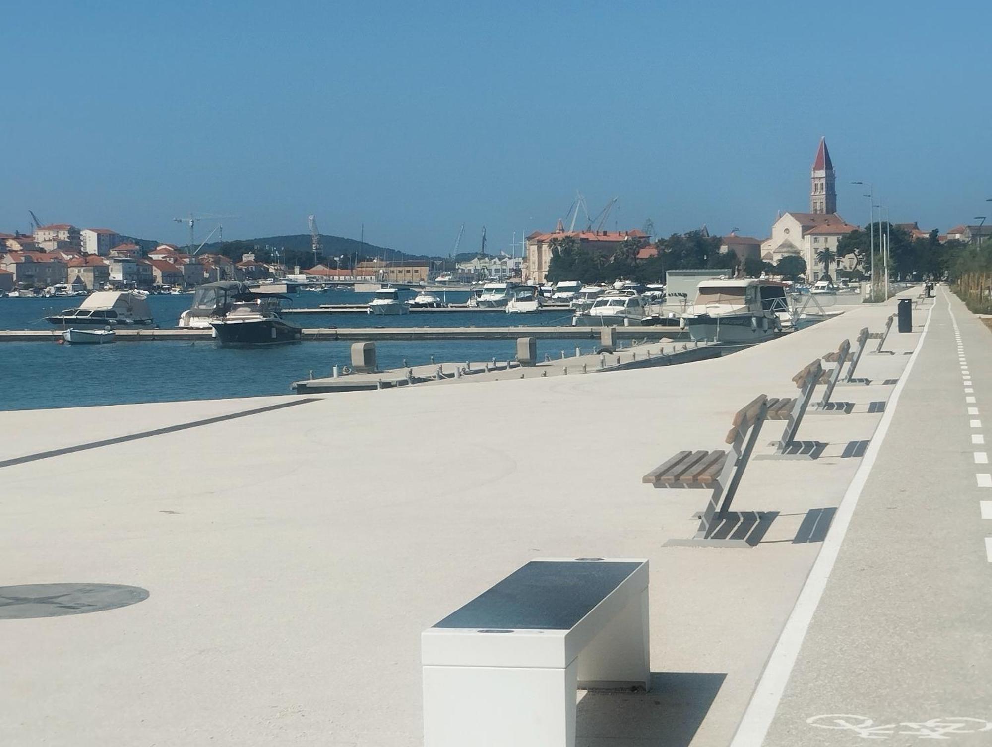 La Petit Apartment Trogir Exterior photo
